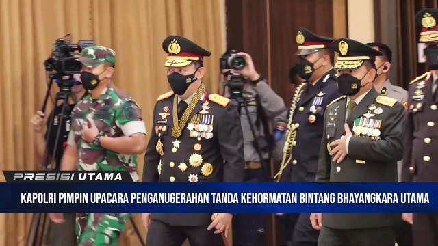 Kapolri Berikan Penganugerahan Tanda Kehormatan Bintang Bhayangkara Utama