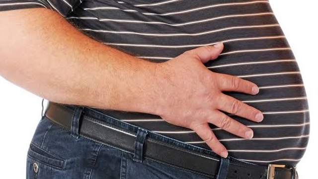 इस Vitamin की कमी से बढ़ेगा वजन । Vitamin की कमी से मोटापा बढ़ता हैं क्या । Boldsky *Health