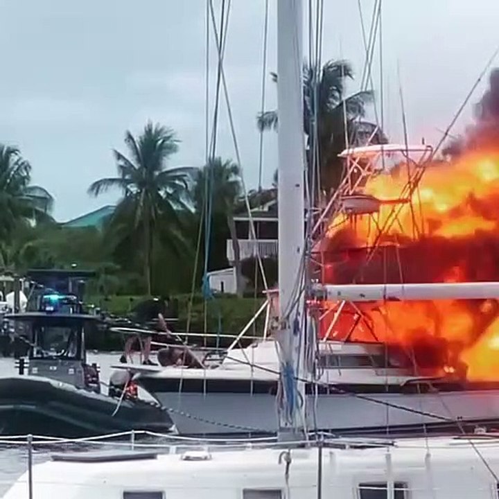 Florida Deputies Pull Man From Burning Boat