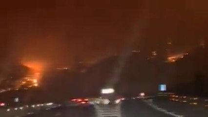 Sigue fuera de control el incendio de Los Guájares en Granada