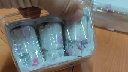 İzmir'de 26 tüp tarantula ele geçirildi