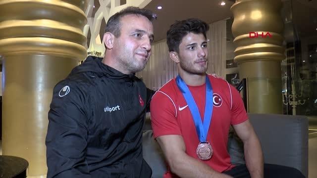 SPOR Yunus Emre Başar: Madalyayı 'baba' diye bağırarak ona armağan ettim