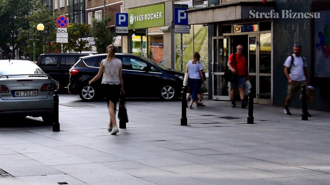 Dlaczego tak dużo kobiet nie pracuje?