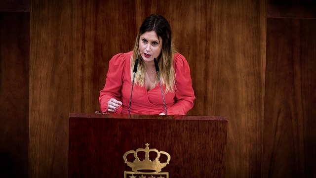 Podemos carga contra la gestión de Ayuso: Dejó morir a 7.000 personas en las residencias