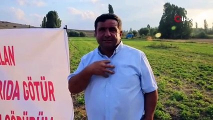 Hırsızlara kızdı, bu pankartı astı