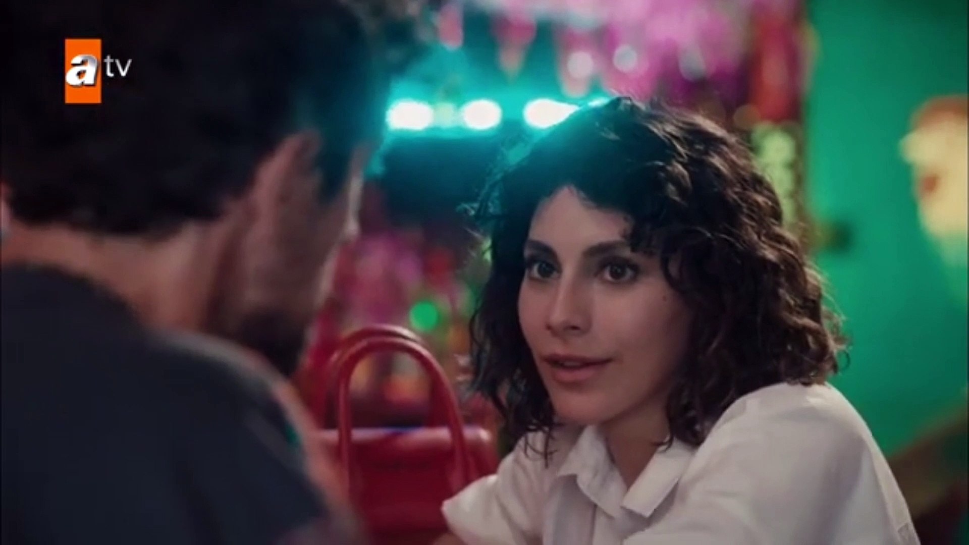 Bir qizning videosi kuzatilgan