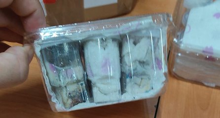 İzmir’de 26 tüp tarantula ele geçirildi