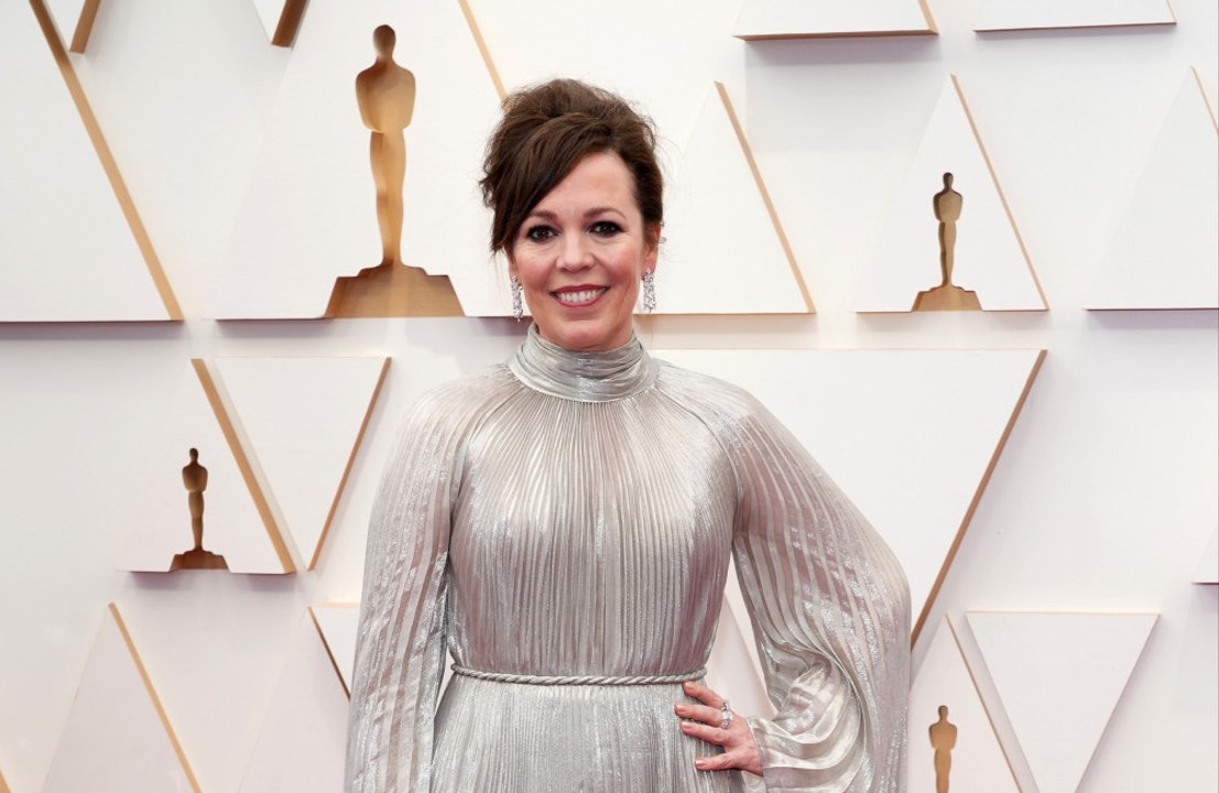 Olivia Colman lobt 'Würde' von Königin Elizabeth II