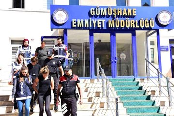 Gümüşhane haberleri! Gümüşhane'de altın hırsızı çete aynı gün yakalandı