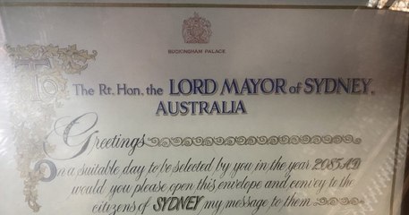 Elizabeth II a écrit une lettre en 1986 qui stipule de ne pas l'ouvrir « avant 2085 »