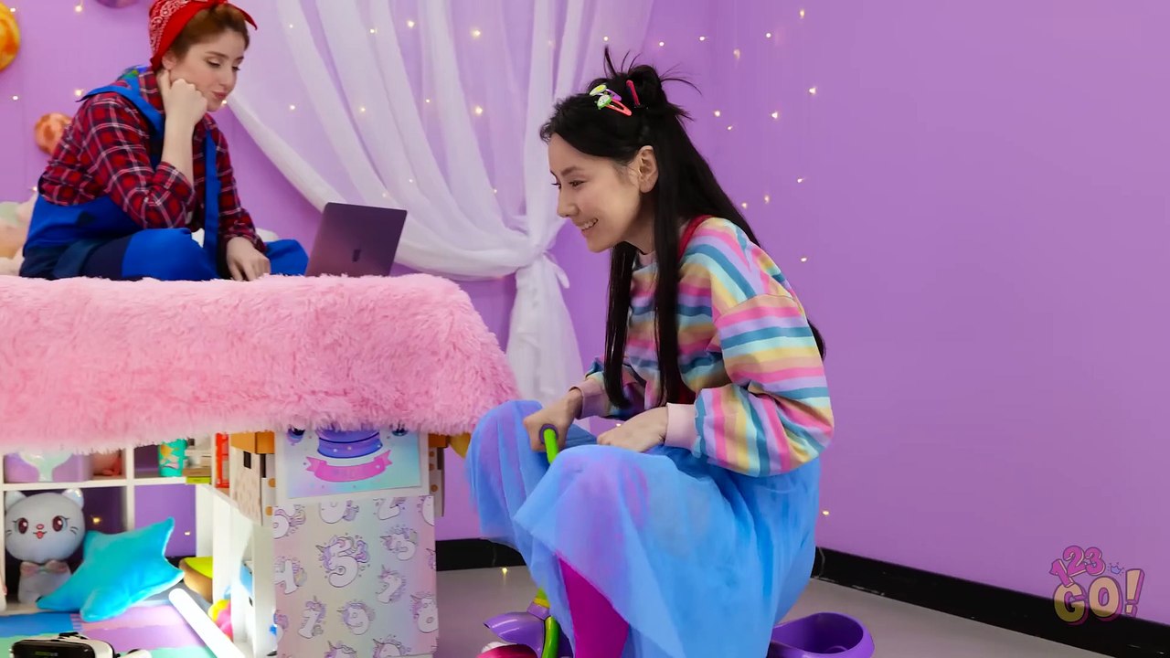 CUTE ROOM MAKEOVER FOR KIDS || Secret Room Under the Bed! Cool DIY Ideas and Tricks by 123 GO!