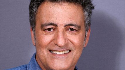 Voici - Phil Barney : le petit garçon sur la pochette de son tube Un enfant de toi est devenu très célèbre !