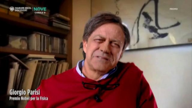 Crozza per la prima volta nei panni del Nobel Giorgio Parisi