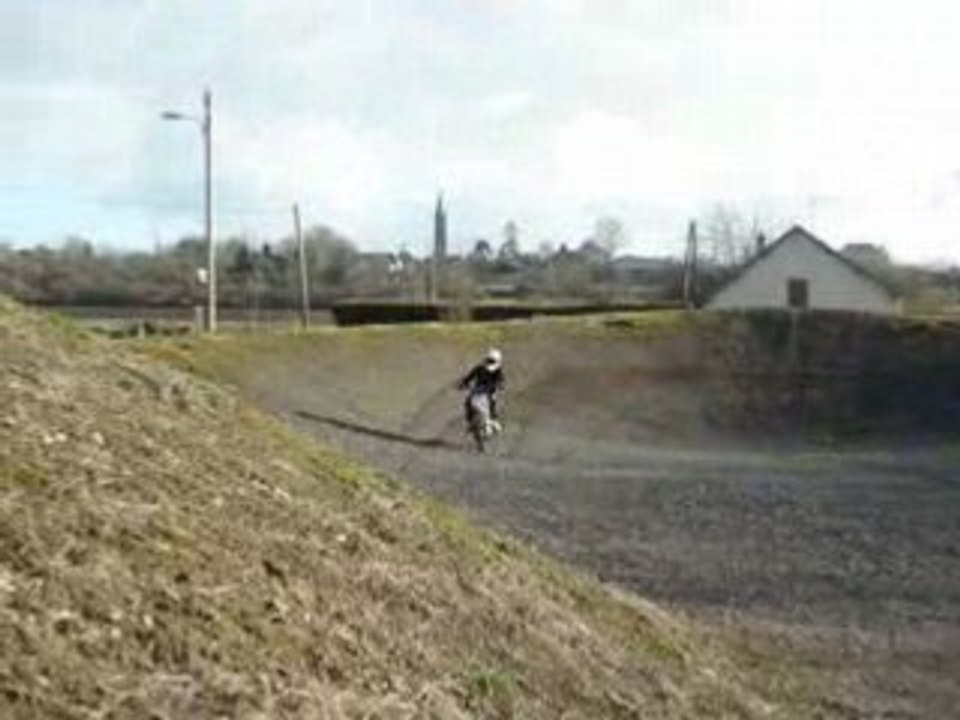 MOV08058