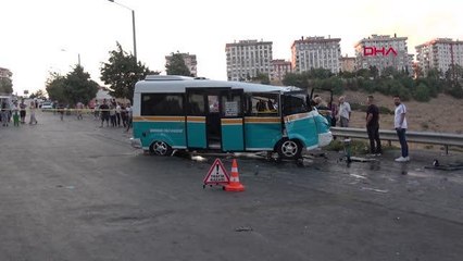 MİDİBÜS, YOLCU MİNİBÜSÜNE ÇARPTI 1 ÖLÜ, 6 YARALI