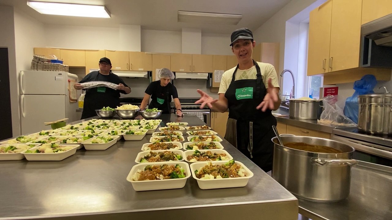 Geste gratifiant (Le Reflet - Guillaume Gervais)