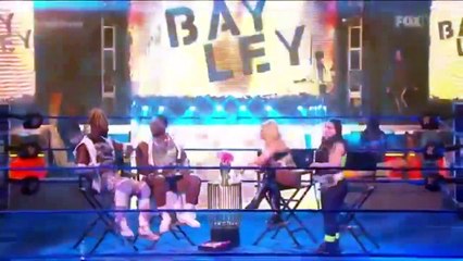 Bayley & Sasha Banks Interrupt A Moment Of Bliss