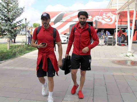 Sivasspor, CFR Cluj maçı için Romanya'ya 7 eksikle gitti