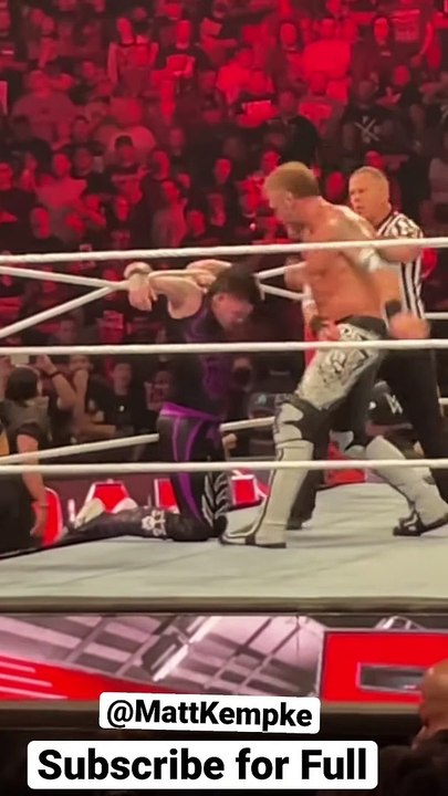 Rey Mysterio saves Dominik From Edge! #wwe #edge #reymysterio #wweraw #shorts