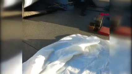 Son dakika haberi... BEYLİKDÜZÜ'NDE FECİ KAZA; OTOMOBİL ALTINDA SÜRÜKLENEN YAYA ÖLDÜ