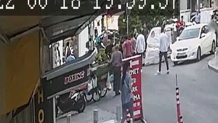 İstanbul'da avukata saldırı kamerada