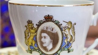 La collection WTF de la plus grande fan d'Elizabeth II