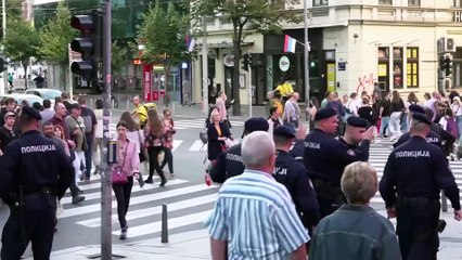 Autoridades sérvias proíbem parada LGBT por medo de confrontos