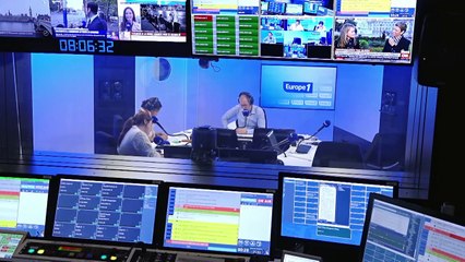 «Elle est retour chez elle» : les Londoniens accueillent avec émotion le corps d'Elizabeth II