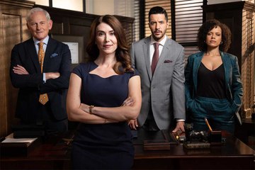 Family Law (Casos de Familia) - Trailer © AXN White
