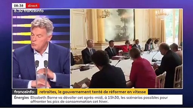 Réforme des retraites: Emmanuel Macron se balade avec un jerrican dans la main et avec un briquet dans l'autre main , estime le chef du Parti communiste Fabien Roussel