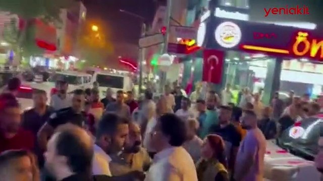 Kavgayı ayırmak isteyen 3 polis yaralandı
