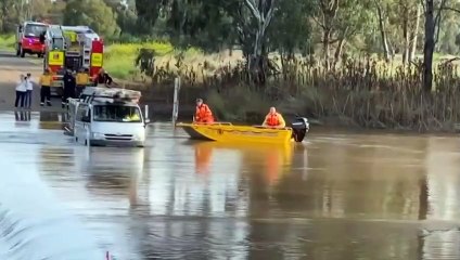 NSW's north and central west brace for rain, rising floodwaters