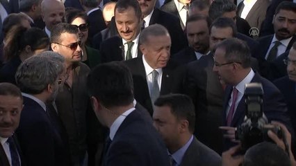 Bakan Kasapoğlu: "Gençlerimiz umudunu yükseltmeye devam edeceğiz"