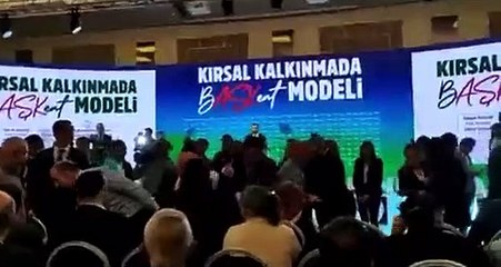 Mansur Yavaş'tan salondakileri şaşırtan talimat: Bürokratları dışarı çıkarttı