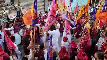 शहर में निकाली श्याम बाबा के शीश की  शोभायात्रा