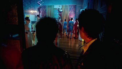 How to Talk to Girls at Parties Bande-annonce (TR)