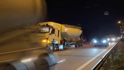 2 tırın çarpıştığı kazada sürücü yaralandı