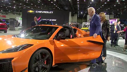 Biden visita el Salón de Detroit y destaca el impulso a los autos eléctricos
