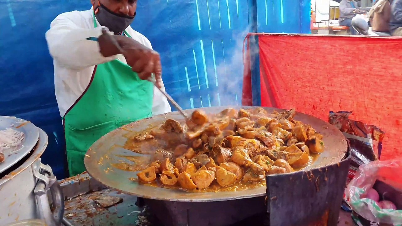 40 साल पुराना Patna Ka Sabse Famous Tawa wala Litti Chicken in Patna
