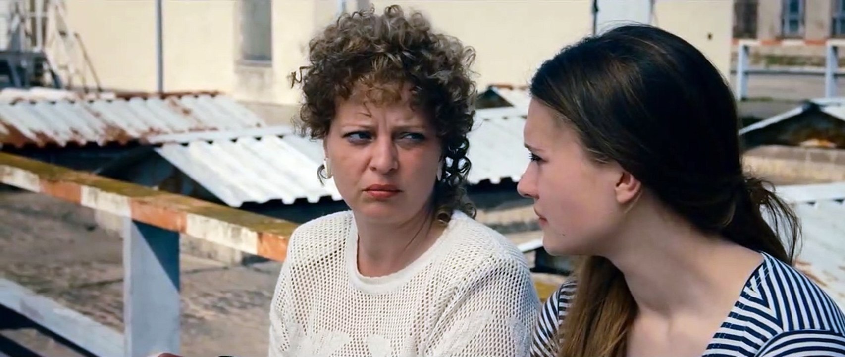 In einem Land, das es nicht mehr gibt Trailer DF