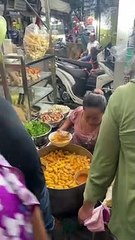 Clip: Mới khóc chưa bao lâu, chủ quán đã lộ clip mắng khách không ngớt