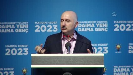 Karaismailoğlu: "Yüz yılda yapılabilecek işleri yirmi yıla sığdıran bir hükümet var"