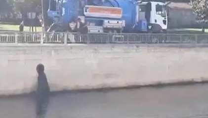 Kağıthane Deresi'ne akan atık sular korkuya neden oldu