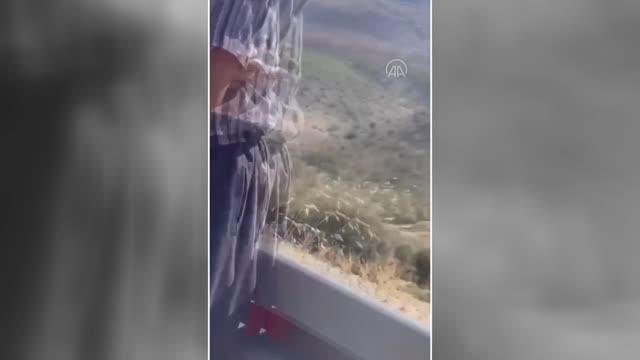 GAZİANTEP - Kamyonla otomobil çarpıştı, sürücüler yaşamını yitirdi, bir kişi ağır yaralandı