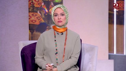 بعد 27 سنة جواز ..بدأت تشك في جوزها بسبب الفيسبوك