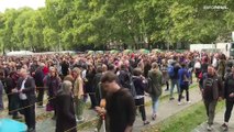 Multitudes acuden a Londres para presentar sus respetos a la reina Isabel II