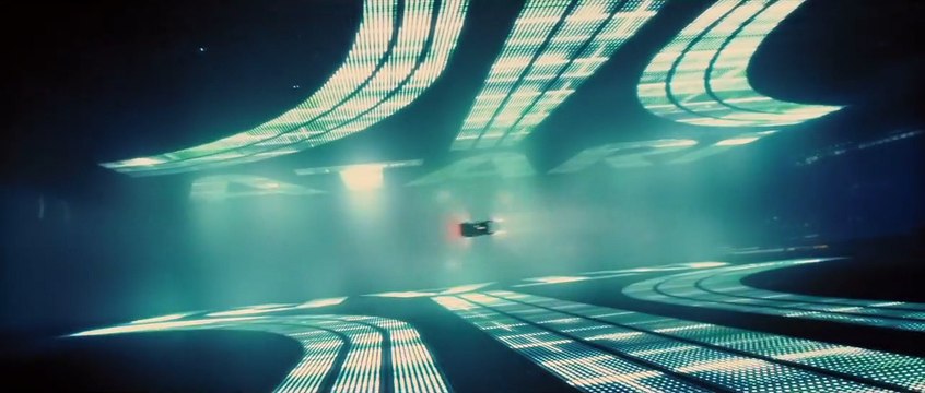 BLADE RUNNER 2049 - Tráiler Oficial (2017)