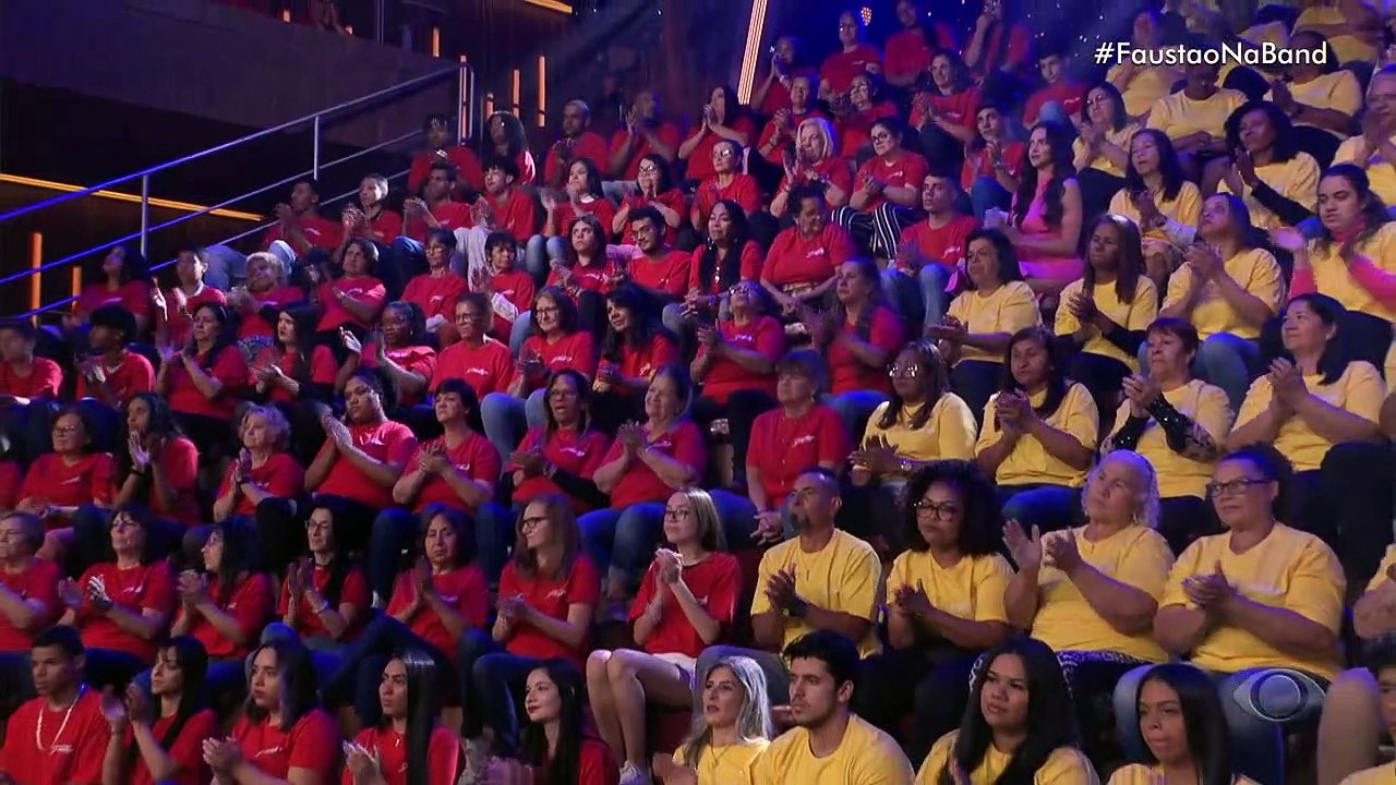 Lucas Veloso impressiona com imitações no Faustão na Band 15/09/2022 14:47:23