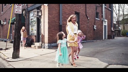 DEAR ZOE Official Trailer (2022) Sadie Sink Movie HD