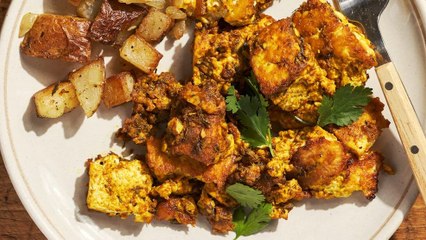 No Vegan Brunch Is Complete Without This Tofu Scramble